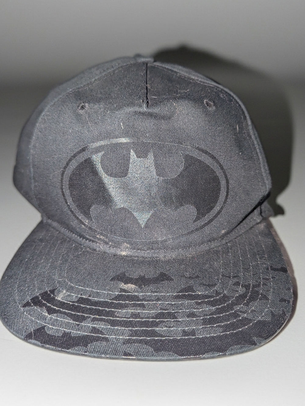 Batman Youth Snapback Hat Black Camo Flat Bill Cap DC Comics OSFM